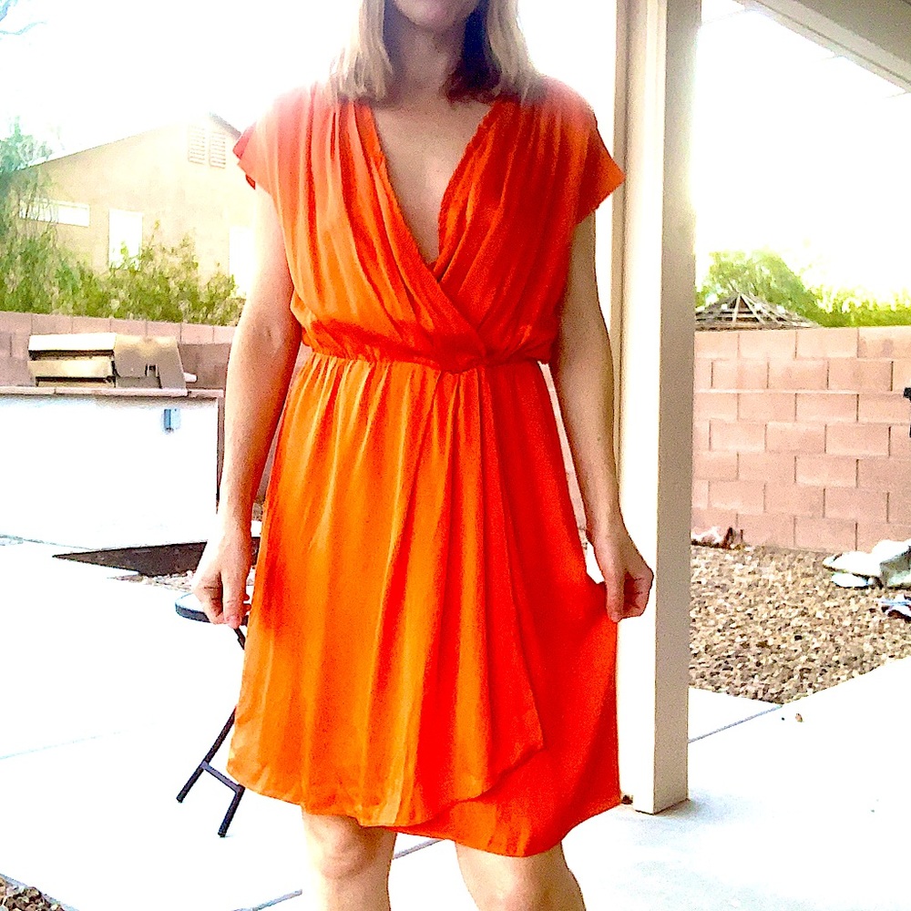 ‼️SILK ANTONIO MELANI PLUNGE MIDI Dress 6‼️